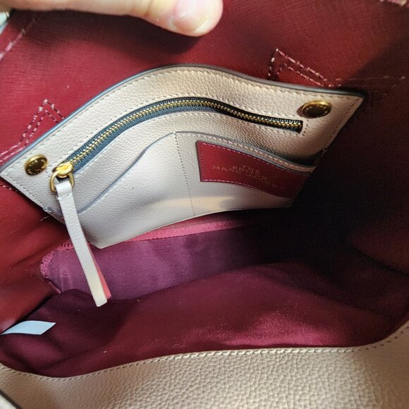 The Marc Jacobs Luxurious Taille Pale Pink Leather Tote Bag - Picture 11 of 16